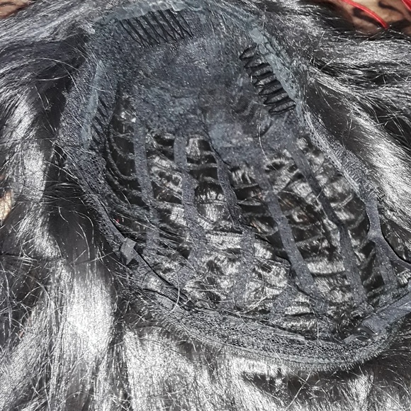 Wig - Picture 3 of 4